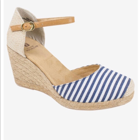White Mountain Shoes - White Mountain Striped Espadrilles 7.5